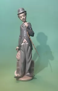 Lladro Charlie Chaplin Porcelain Figurine #5233 Charlie The Tramp w Cane Retired - Picture 1 of 7