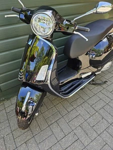 Vespa 125gts Iget Super. - Picture 1 of 24