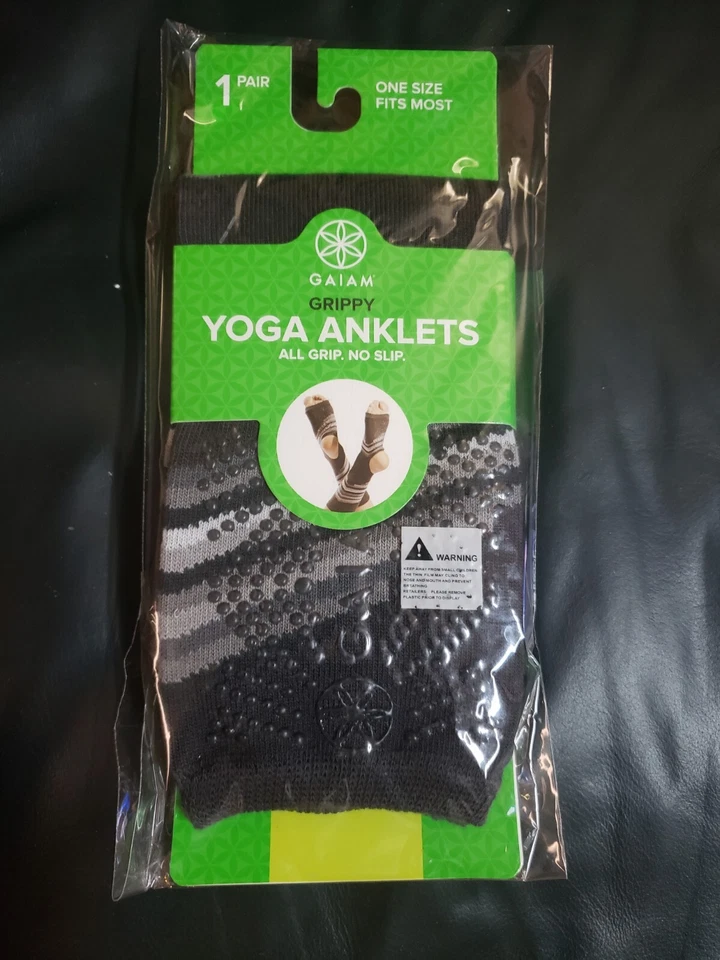 SOCKS - Grippy Yoga Anklets (2 pack) - Image 1 of 1