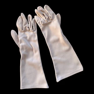 1960s Ladies Gloves. C383-03-acc - Picture 1 of 5