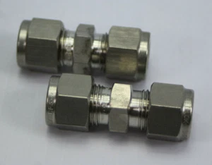 Lot Of 2 Ham-Let 762LSS3/8 Stainless Steel Straight Tube Union Fitting 3/8" New - Picture 1 of 12