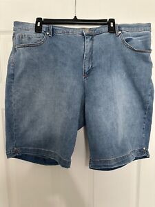 Gloria Vanderbilt Amanda 5 Pocket Denim Blue Jean Shorts All Around Slimming 20W