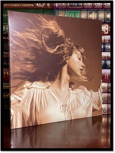 Fearless by Taylor Swift New Limited Edition Metallic Gold 3 LP Taylor's Version - Picture 1 of 4