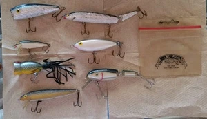 7 VTG Fishing Lure 1 Fishing License Pouch June Lake Cal Lures In Great Shape - Picture 1 of 9