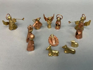 Set Natività Vintage Ottone Artigianale Latone Credenza 13 Pezzi Statuine Natale - Foto 1 di 17