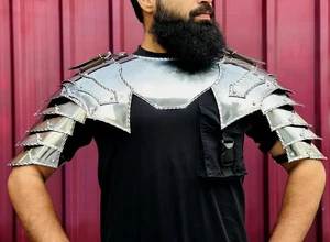 Medieval Fantasy Shoulder Set Handmade Steel Armor for LARP Cosplay & Gothic - Picture 1 of 5