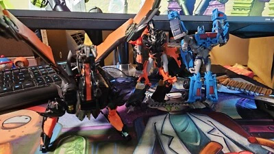 Lot FOR PARTS Transformers Prime Beast Hunters Optimus Predaking Incomplete READ - Image 1 of 4