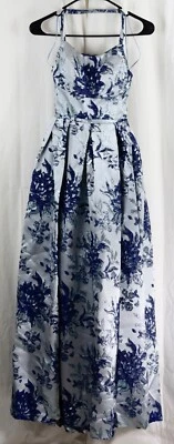 Morgan & Co Metallic Jacquard Ballgown W/Spaghetti Straps & Cut Out Back Size 3 - Image 1 of 3