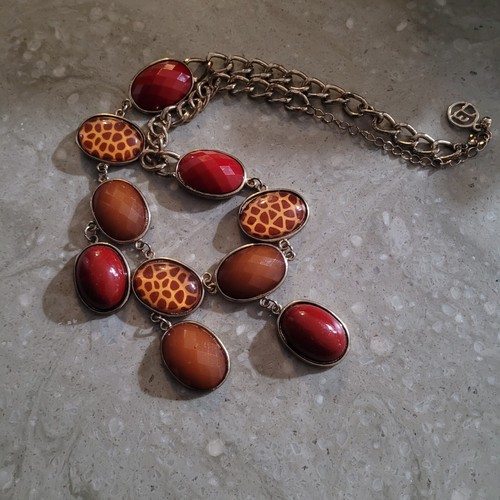 VETEMENTS Collana Erica Lyons Statement colori autunnali