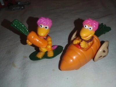 Figura de PVC Fraggle Rock GOBO 1988 2,5" sosteniendo coche zanahoria McDonald's de colección  Foto 1 de 2