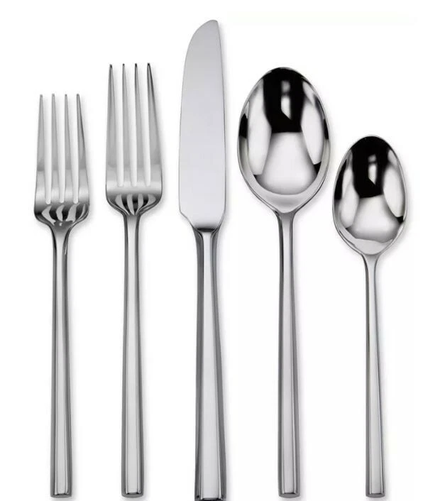 OneidaDiameter, the straight and narrow 5 Piece Place Setting. - Imagem 1 de 1