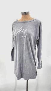 Victoria Secret Womens Sz M Long Sleeve Crewneck Shirt LOVE - Imagen 1 de 6