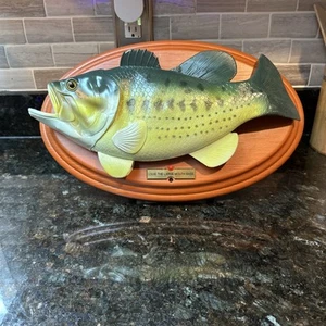 NEW Vintage Louie The Large Mouth Bass Motion Activated Singing Fish - Picture 1 of 4