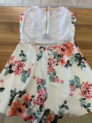 Rue21 Jrs. Mameluco Pantalones Cortos Jersey Rosa Estampado Floral 1 Pieza Espalda Cremallera Encaje Talla XS Foto 1 de 4