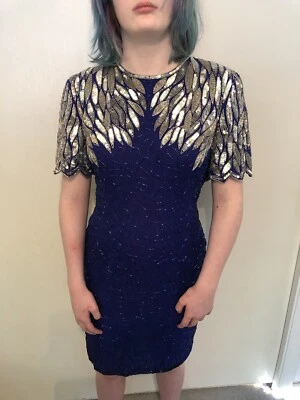 GLAM 串珠蓝色和银色丝绸复古 20 世纪 80 年代 6 码 COCKTAIL 派对礼服 P8 — 第 1/4 张图片