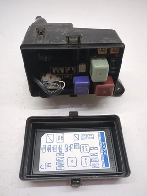 1998 - 2000 Toyota Rav-4 Engine Fusebox Junction Block OEM 8274042022 2.0l - Image 1 of 4