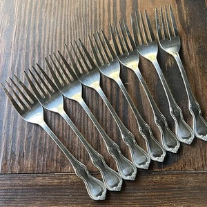 8 Salatgabeln Camelot von Reed & Barton Edelstahl Besteck 6 5/8". - Bild 1 von 4