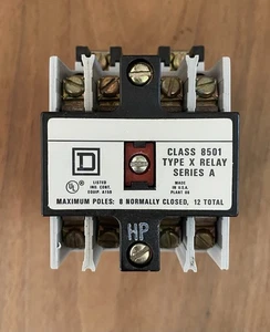 SQUARE D NEMA CONTROL RELAY, CLAS 8501, TYPE XO 40, FORM HP, SERIES A - Picture 1 of 3