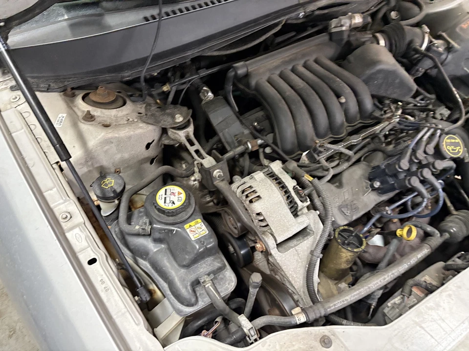 Motor de refrigeração elétrico Ford Taurus 96 97 00 01 02 03 04 05 06 07 - Imagem 1 de 3