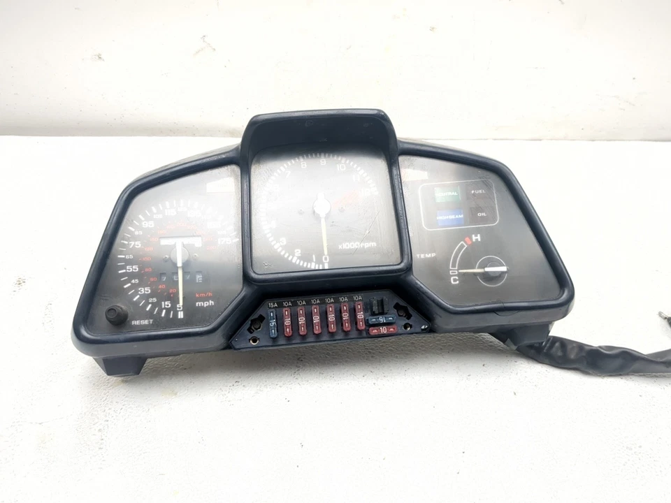 86 87 Honda VFR 700 F Interceptor Gauge Speedometer Tachometer Display - Изображение 1 из 4