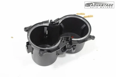 2015-1018 奥迪 Q3 QUATTRO U8 前中心控制台饮料双杯支架 原始设备制造商 — 第 1/4 张图片