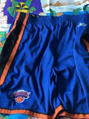Pantalones cortos de baloncesto vintage de los New York Knicks para hombre - Reebok - talla 36 Foto 1 de 4