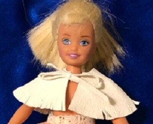 WHITE LEATHER FRINGED CAPE W/ LEATHER RIBBON TIE HANDMADE DOLL CLOTHES 4 STACIE - Picture 1 of 2