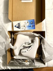 Jackson 200 Jc 201 Girls White Figure Skates #33242 Size U.S. 1 - New - Picture 1 of 7