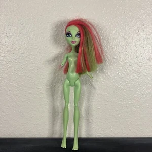 2008 Monster High Venus McFlytrap! Incomplete! Missing Both Arms!  - Picture 1 of 10