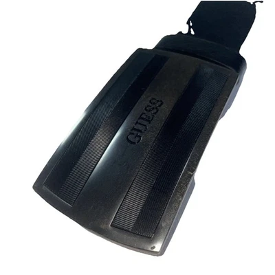 Cinto de couro masculino Guess médio 32-36 preto logotipo 5 slots - Imagem 1 de 4