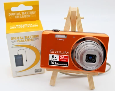 Casio Exilim EX-ZS5 - 14.1MP Digitalkamera Orange - Bild 1 von 4