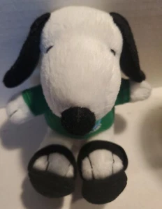Chanclas Peanuts Snoopy Plush Met Life Save Our Planet 4"  - Imagen 1 de 4