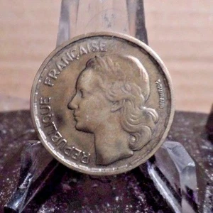 CIRCULATED 1952B 10 FRANCS FRENCH COIN (82616) - Picture 1 of 3