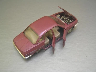 Marklin 1811 NSU RO 80 made in Germany rare color 1/43 scale EXC+ - Image 1 of 4