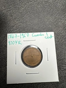 1867-1967 Canadian Memorial One Cent Piece QUEEN ELIZABETH II + ROCK DOVE AU - Picture 1 of 5