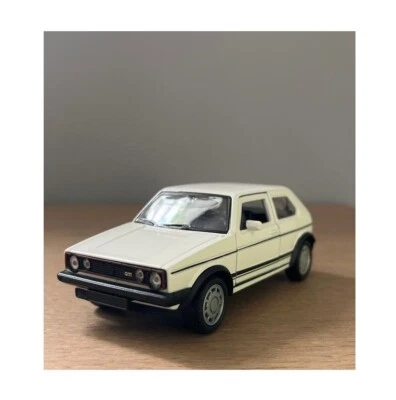 welly 1/34  Volkswagen  Golf  GTI   au  détail - Photo 1/3
