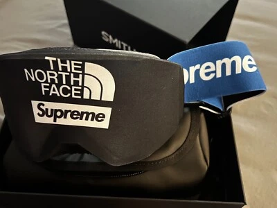 SUPREME X THE NORTH FACE SMITH SNOWBOARD SKI GOGGLES BLUE NEW SOLD OUT IN HAND - Image 1 of 4