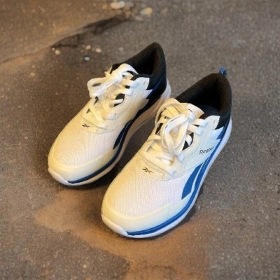 全新无标签 Reebok 儿童 男孩 尺码 US 5 运动鞋 白色 蓝色 黑色 全新! — 第 1/4 张图片