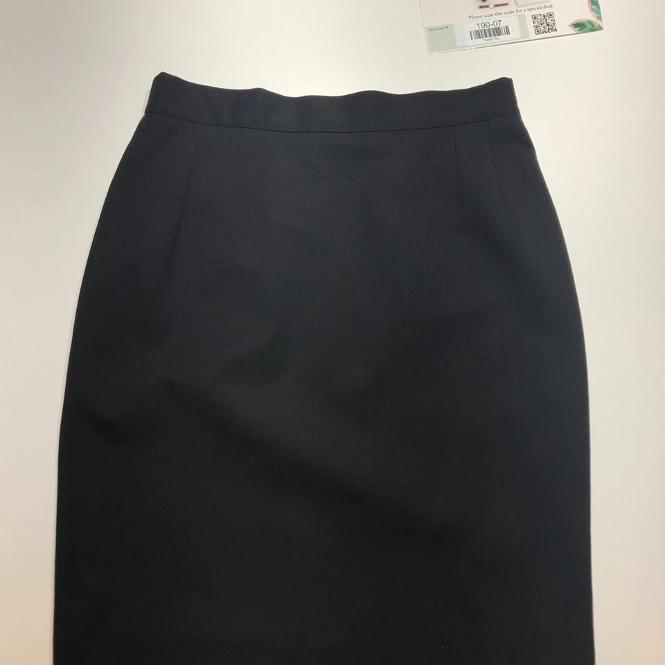 Falda Elegante Negra Lápiz Mezcla Lana Diseñadores Vintage Valentino Miss V Talla 46/16 Foto 1 de 4