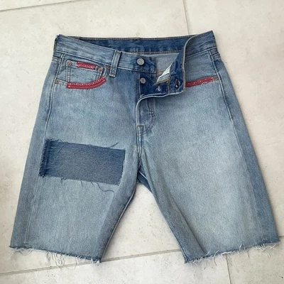 Ladies Levi’s 501 Cut Off Shorts Raw Hem W28 - Image 1 of 4