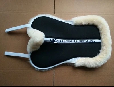 Half pad Australian FullSheepskin Neoprene Anti Slip On Tap Natural Color MEDIUM - Image 1 of 4