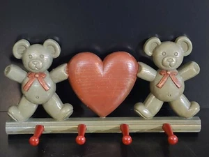 Vintage Childs Baby Nursery Room Wall Hanger Rack Hook Teddy Bears Heart Plastic - Picture 1 of 7