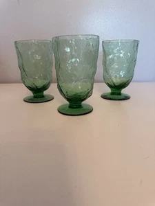 3 copas de trébol arrugado Morgantown de colección con patas verdes 5,25" H 12 oz usadas en excelente estado - Imagen 1 de 5