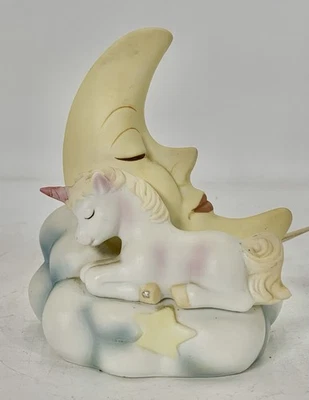 Luz nocturna vintage de porcelana luna y unicornio  Foto 1 de 4