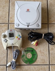 Sega Dreamcast Console Gaming System White HKT-3020 w Controller & Cables