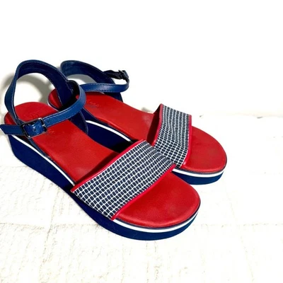 Sandalias Skechers para mujer talla 8 rojas y azules con espuma de lujo cómodas viajes de verano Foto 1 de 4