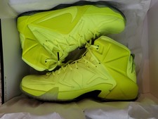 Lebron XII EXT Tennis Ball Volt SZ 10