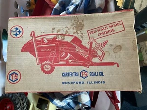 VTG Carter Tru Scale Combine 1:16 Metal Farm Toy in original box C-406 Red - Picture 1 of 9