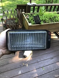 Genuine 1982-1986 Porsche 944 front left driver fog Light- Nice! - Picture 1 of 6