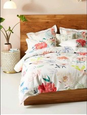 NEW ANTHROPOLOGIE  Sketched Petalwork Queen Duvet Cover 